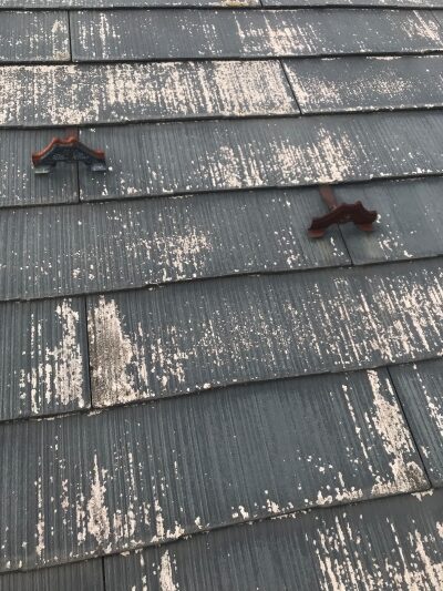 屋根材の塗膜の剥離